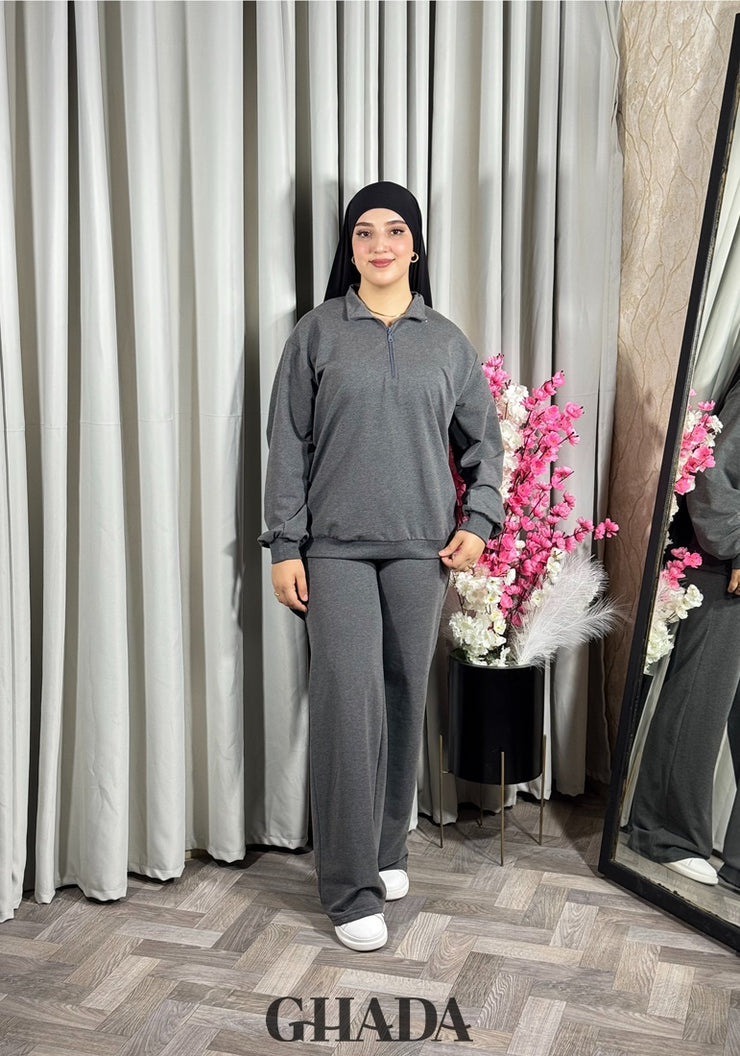 Ensemble survêtement en gris