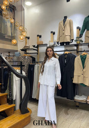 Ensemble brodé en blanc