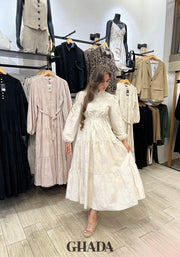 Robe brodée