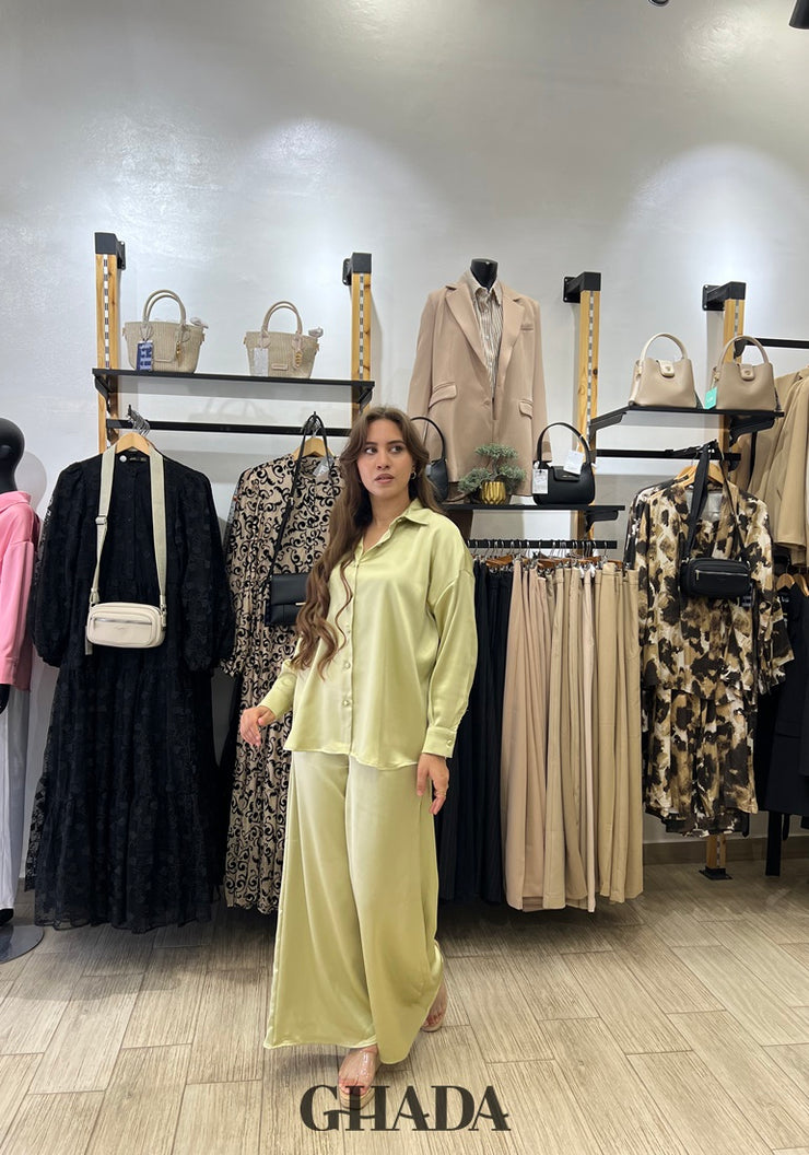 Ensemble satiné en vert