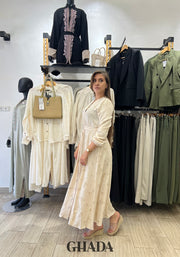 Robe longue à motif brodé