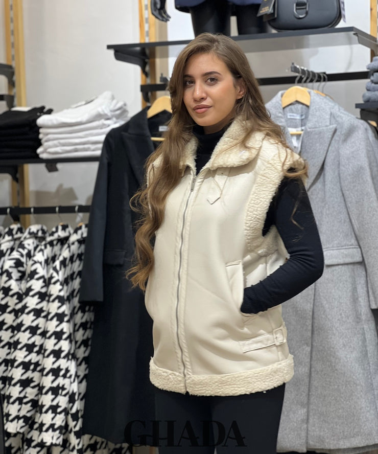 Gilet beige en simili cuir