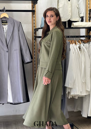Ensemble avec jupe en vert kaki