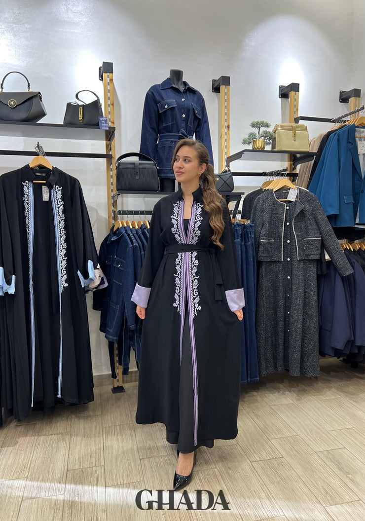 Abaya avec broderie