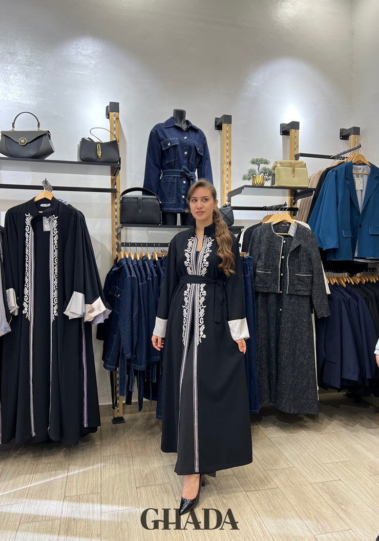 Abaya avec broderie