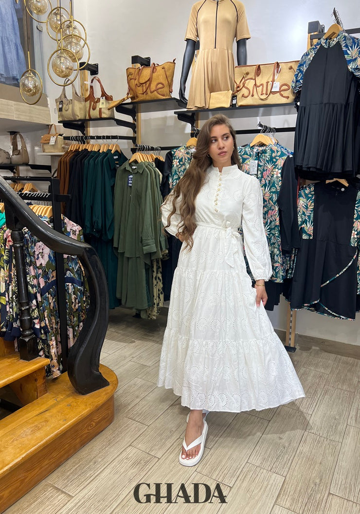 Robe brodée blanche