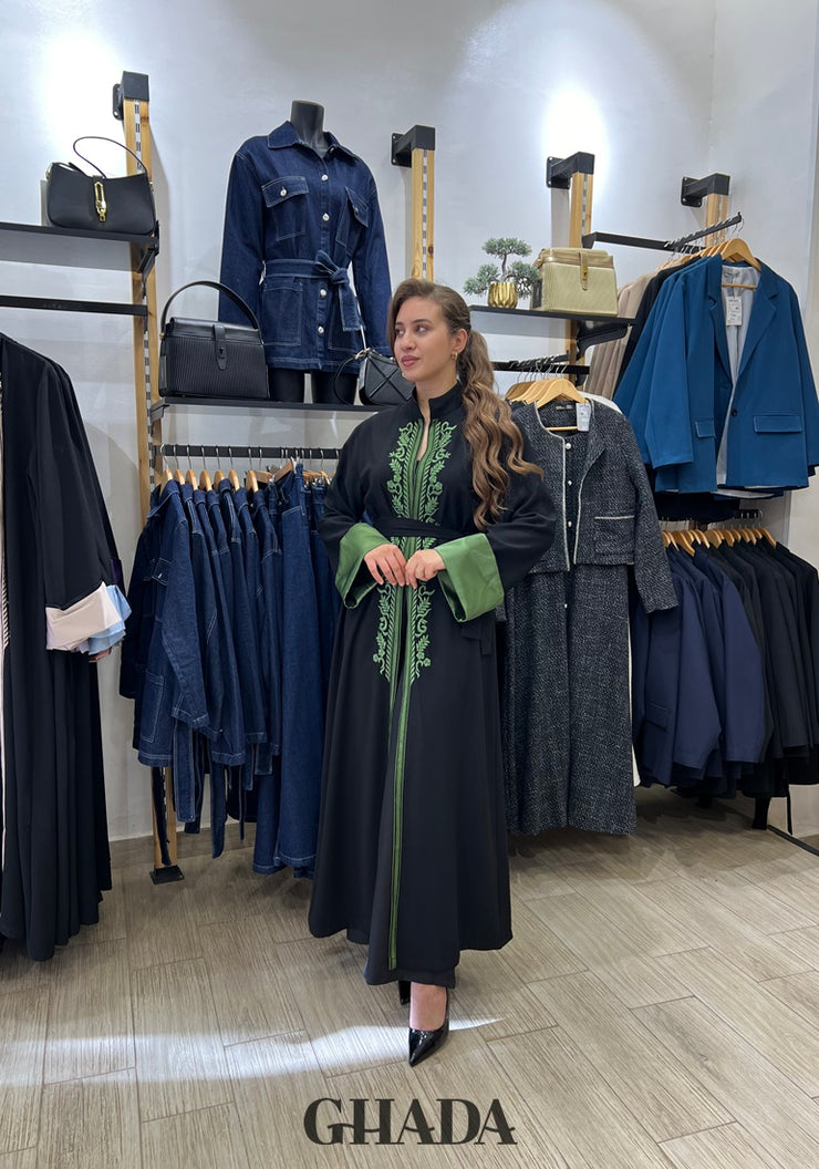 Abaya avec broderie