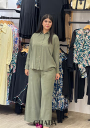 Ensemble en vert kaki