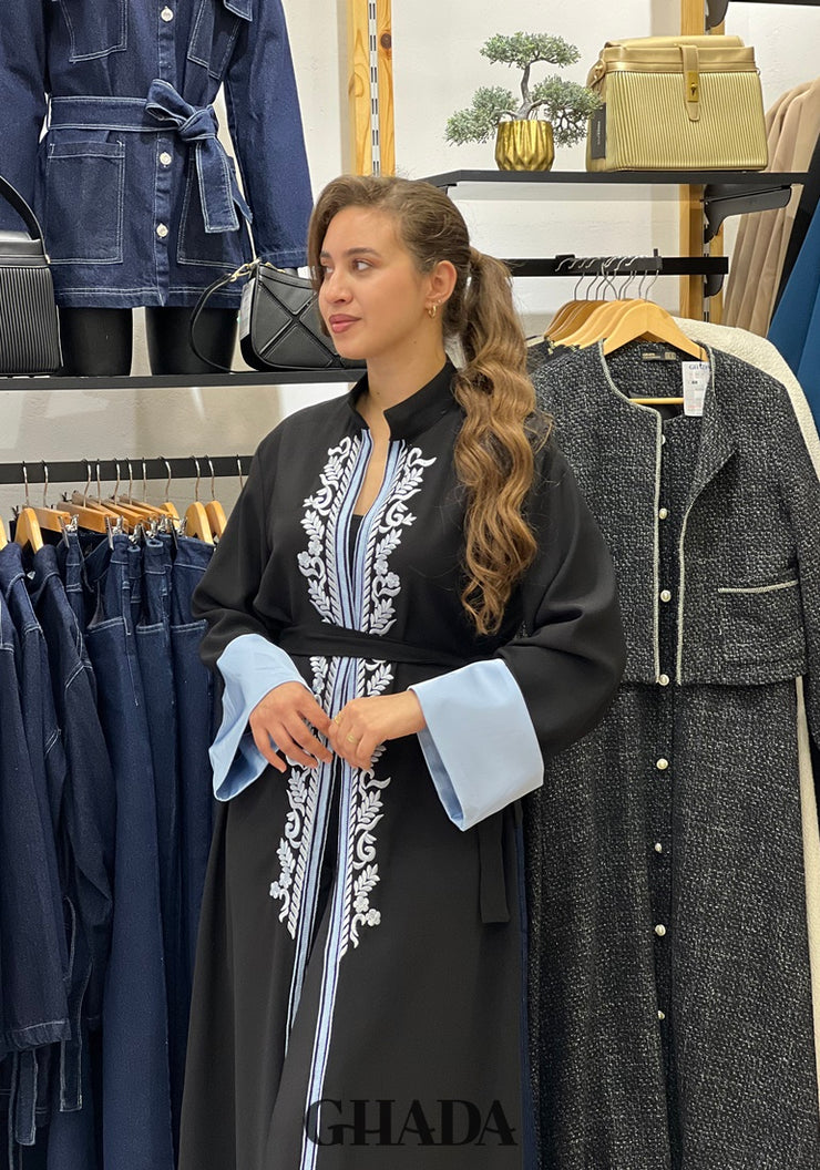 Abaya avec broderie