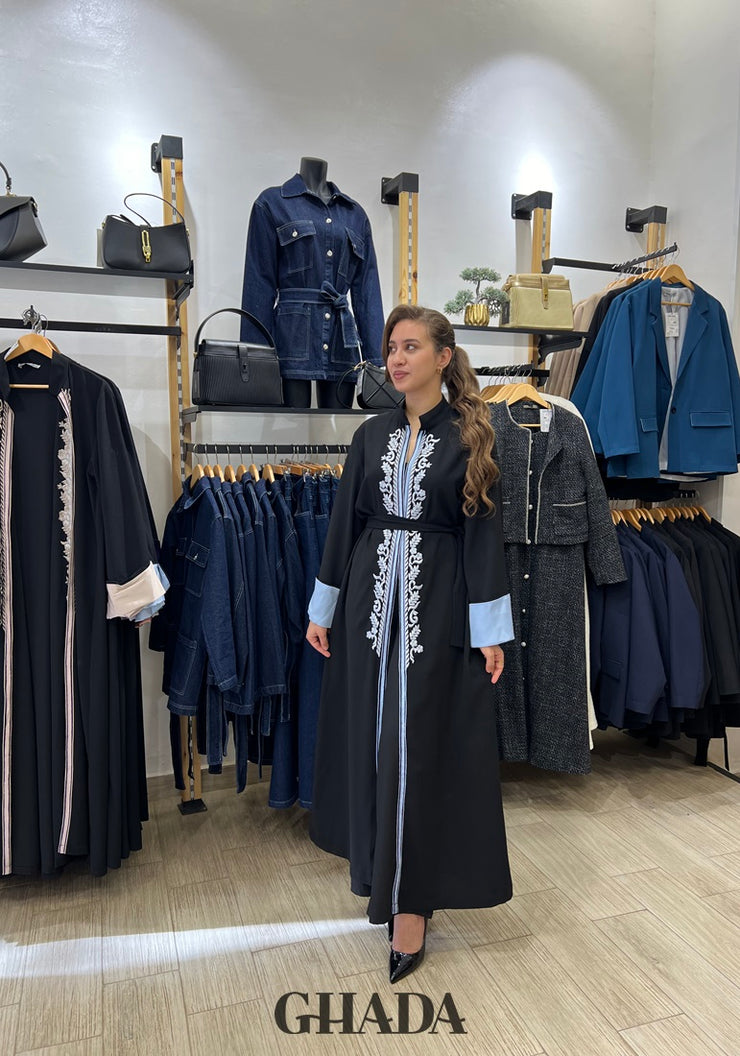 Abaya avec broderie