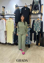 Ensemble en vert kaki