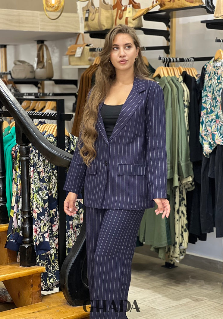 Ensemble tailleur en lin à rayures en bleu marine