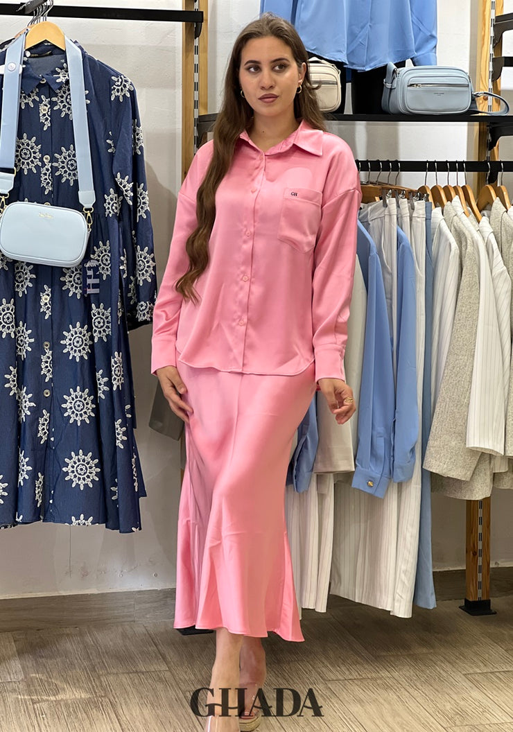 Chemise satinée en rose