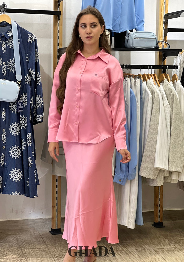 Chemise satinée en rose