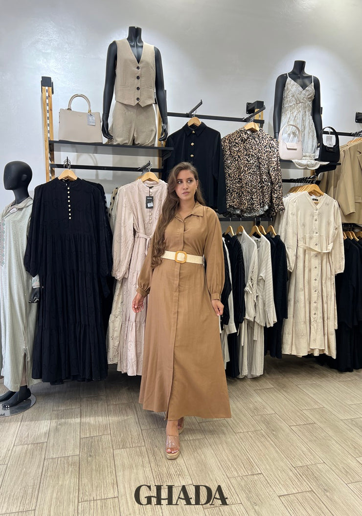 Robe en lin avec ceinture