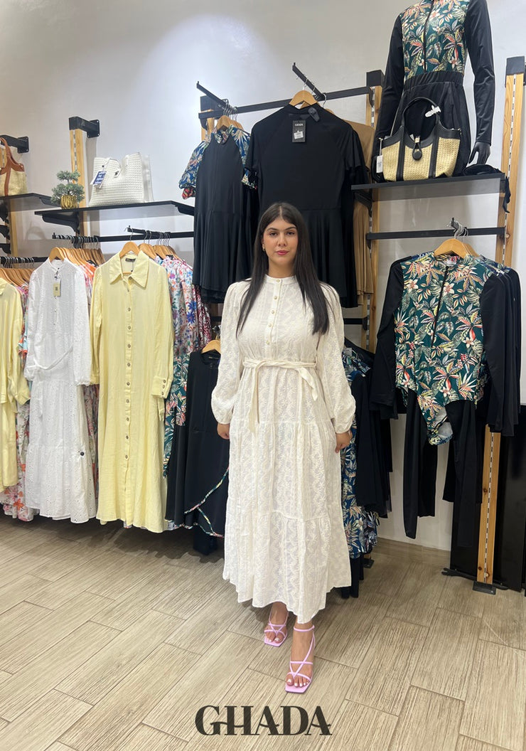 Robe brodée avec doublure