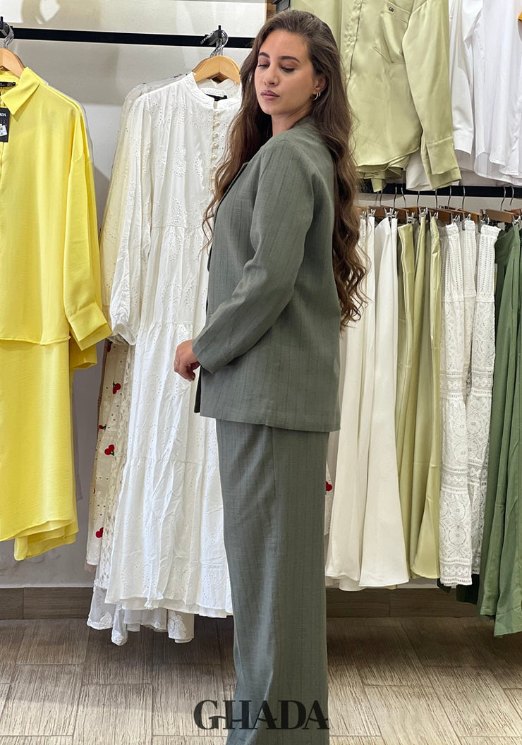 Ensemble tailleur en lin à rayures en vert kaki