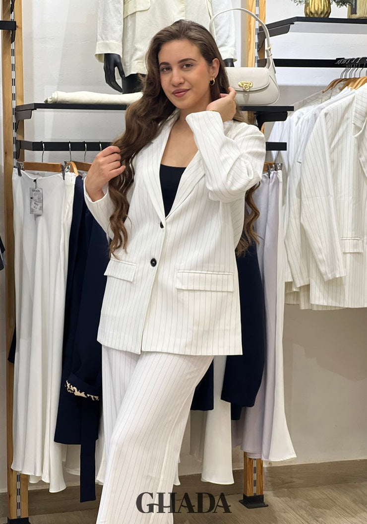 Ensemble tailleur à rayures en blanc cassé