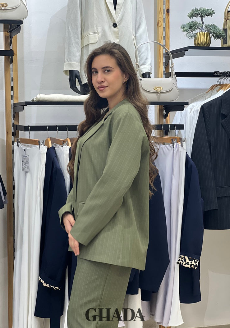 Ensemble tailleur à rayures en vert kaki