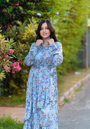 Robe longue en bleu ciel imprimée floral