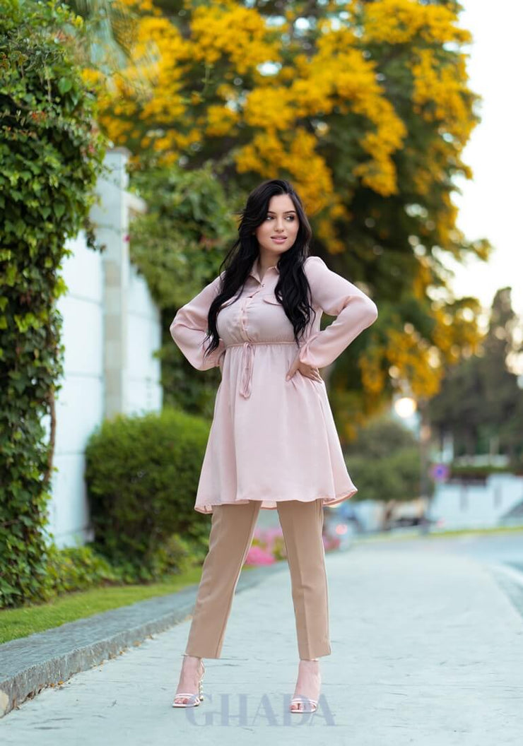 Chemise satinée en rose bebe