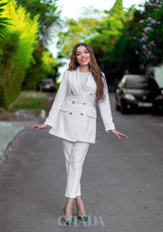 ensemble tailleur en blanc