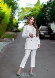 ensemble tailleur en blanc