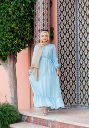 Robe longue en bleu ciel