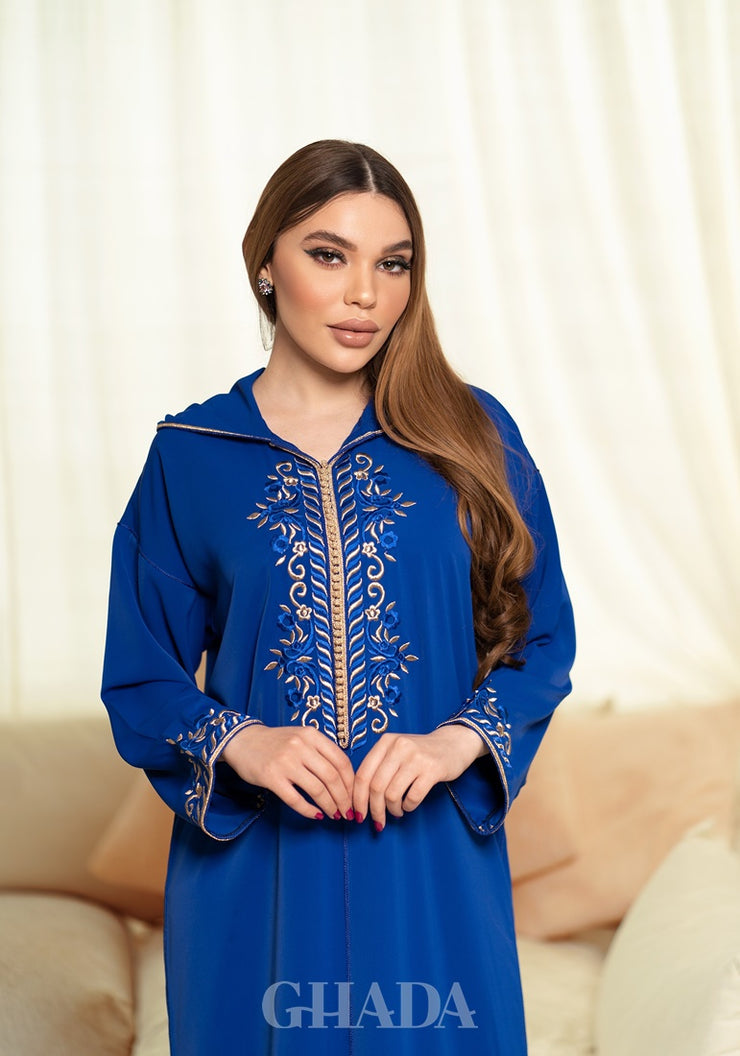 Djellaba crepe en bleu roi avec broderie de skalli