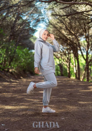 Ensemble hoodie et pantalon en gris