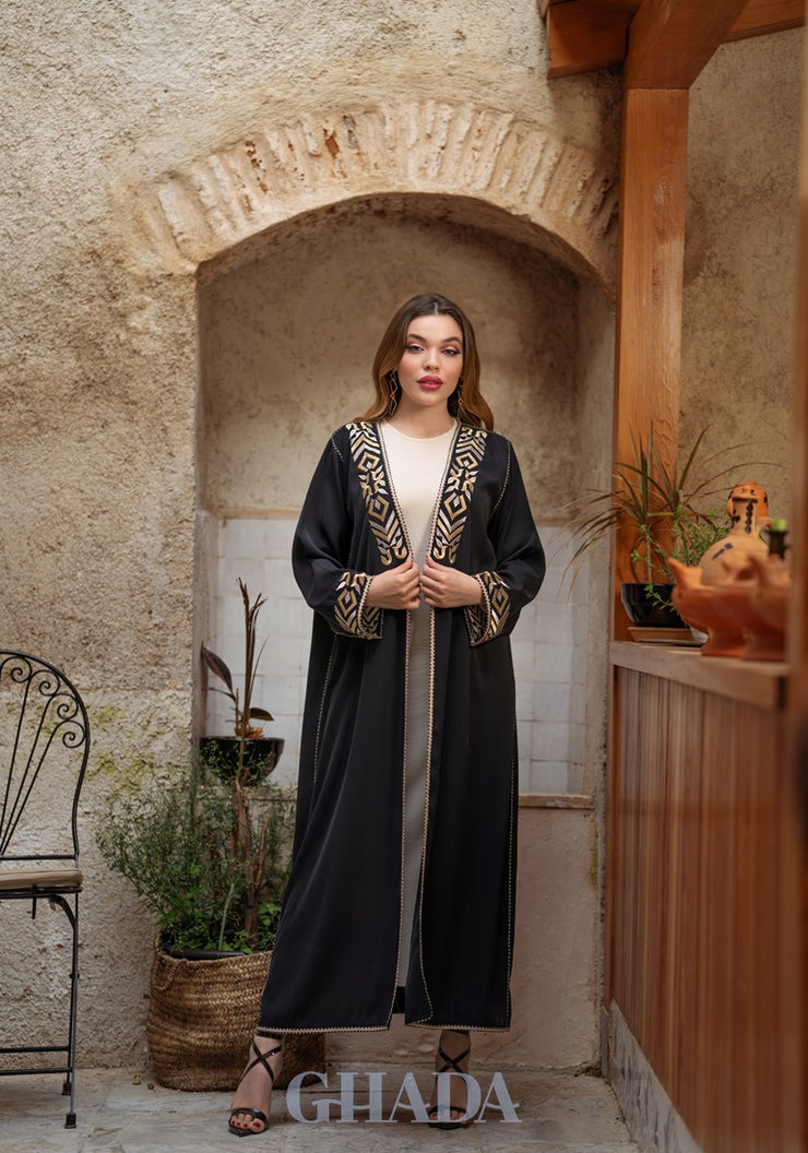 Abaya noir avec broderie traditionnelle