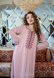 Djellaba en Broderie - Façon Maalem en rose bebe